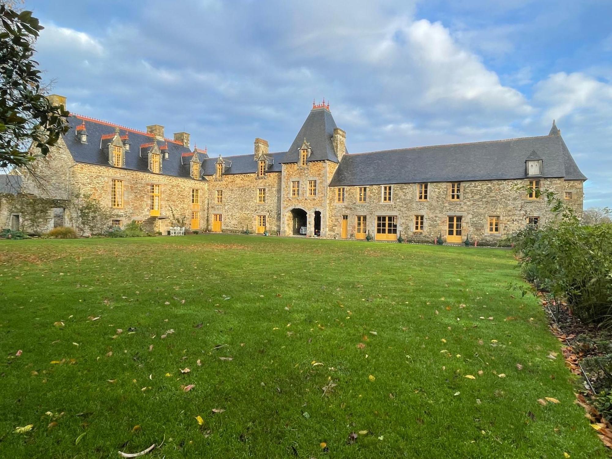 Domaine Du Manoir De Vains Hotell Exteriör bild