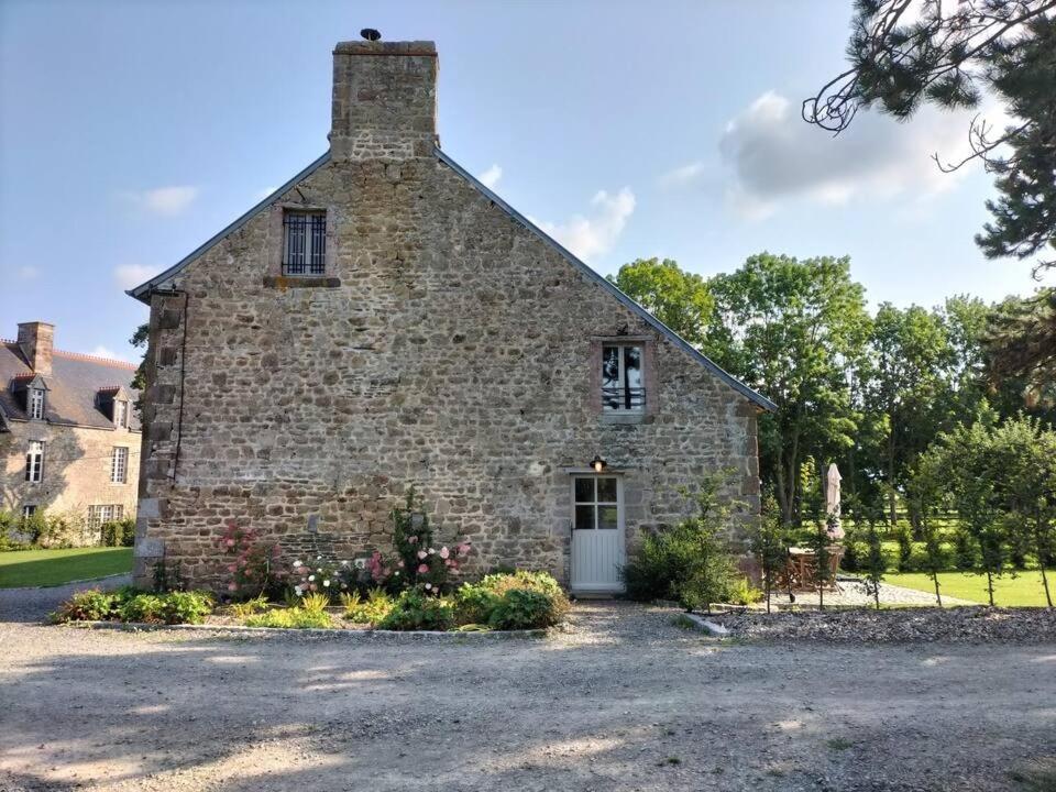 Domaine Du Manoir De Vains Hotell Exteriör bild