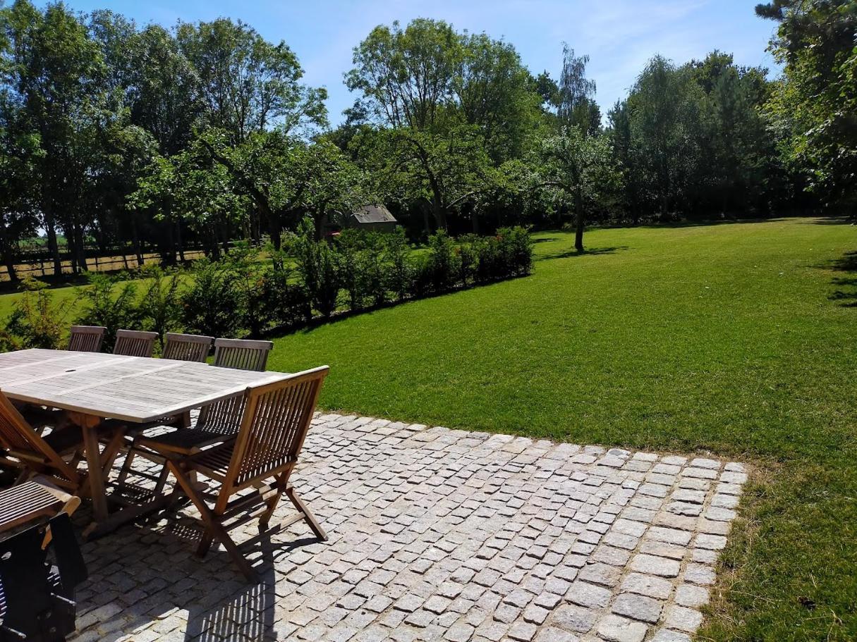 Domaine Du Manoir De Vains Hotell Exteriör bild