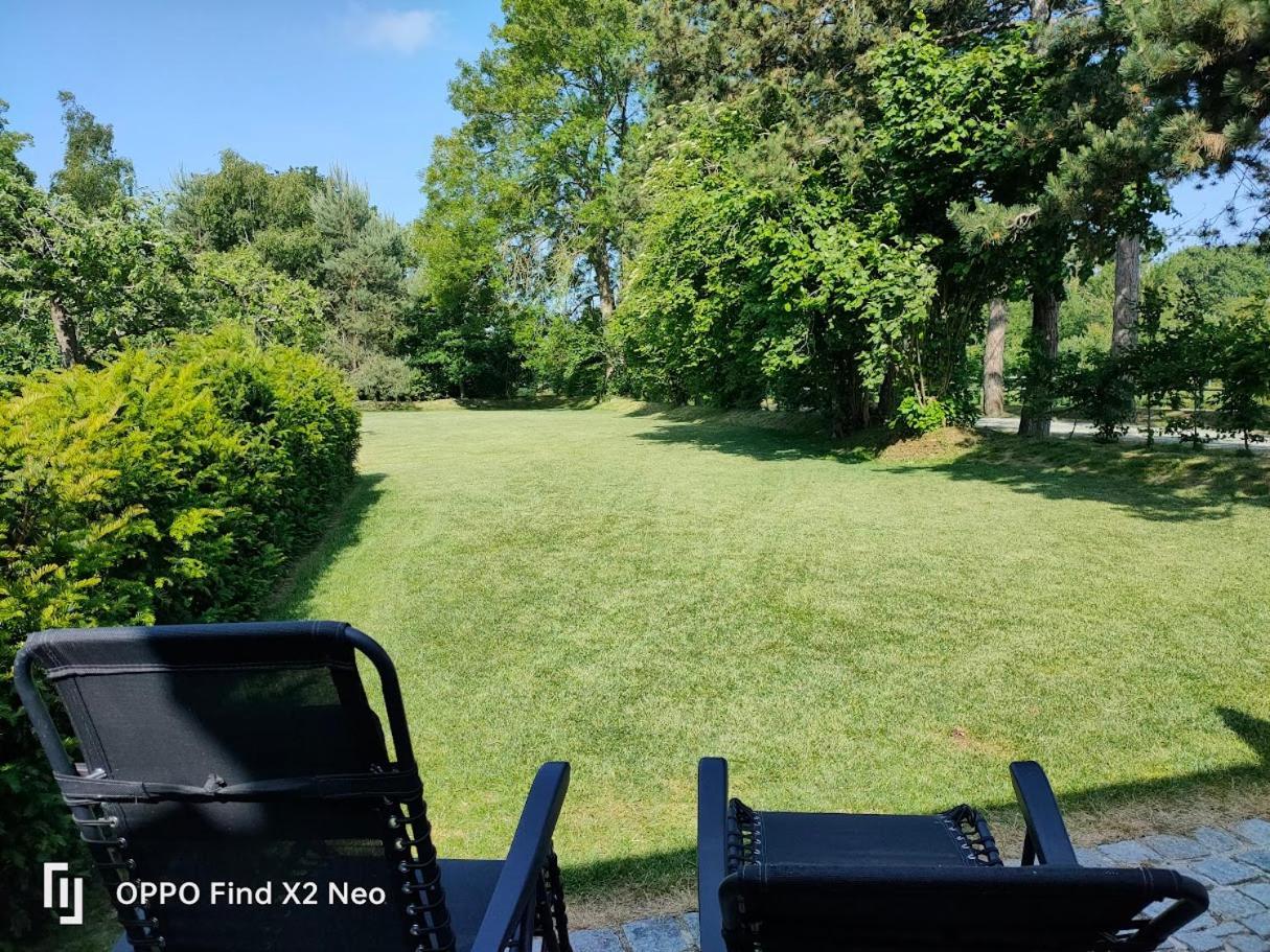 Domaine Du Manoir De Vains Hotell Exteriör bild